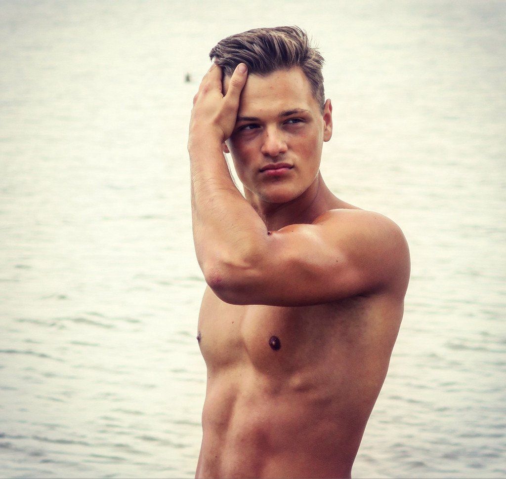 Stripper Berlin Tayler jung JGA Geburtstag