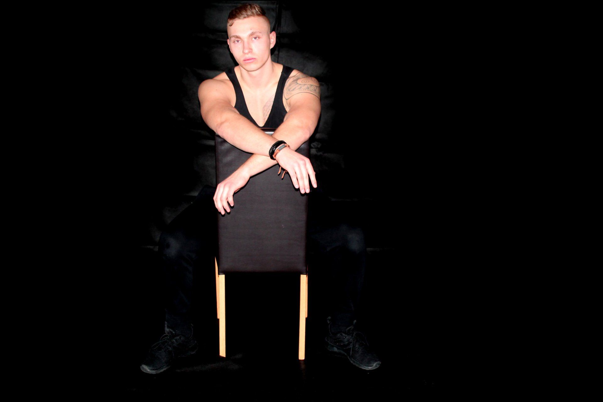 Stripper Hamburg Hannes unter 30 jung