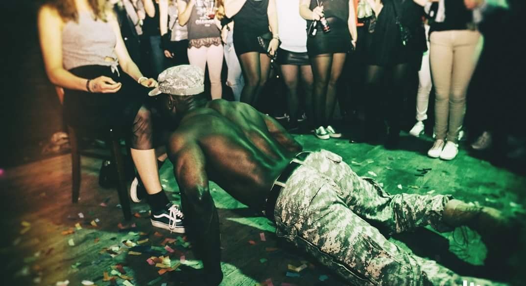 Stripper Jeremy aus Stuttgart, manstrip