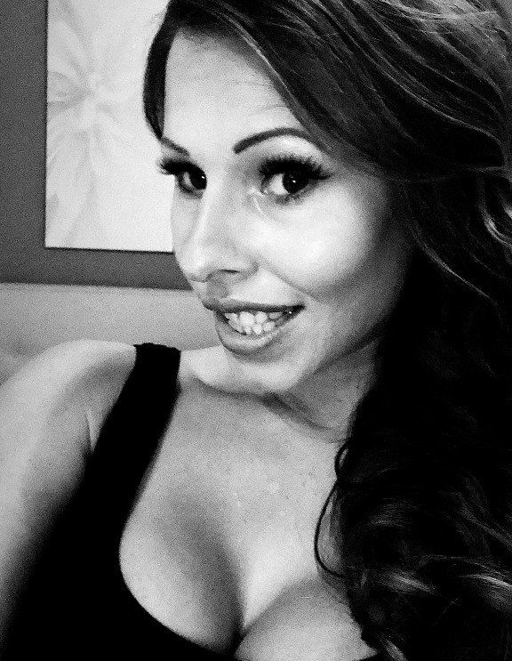 Stripperin Kitty aus Celle