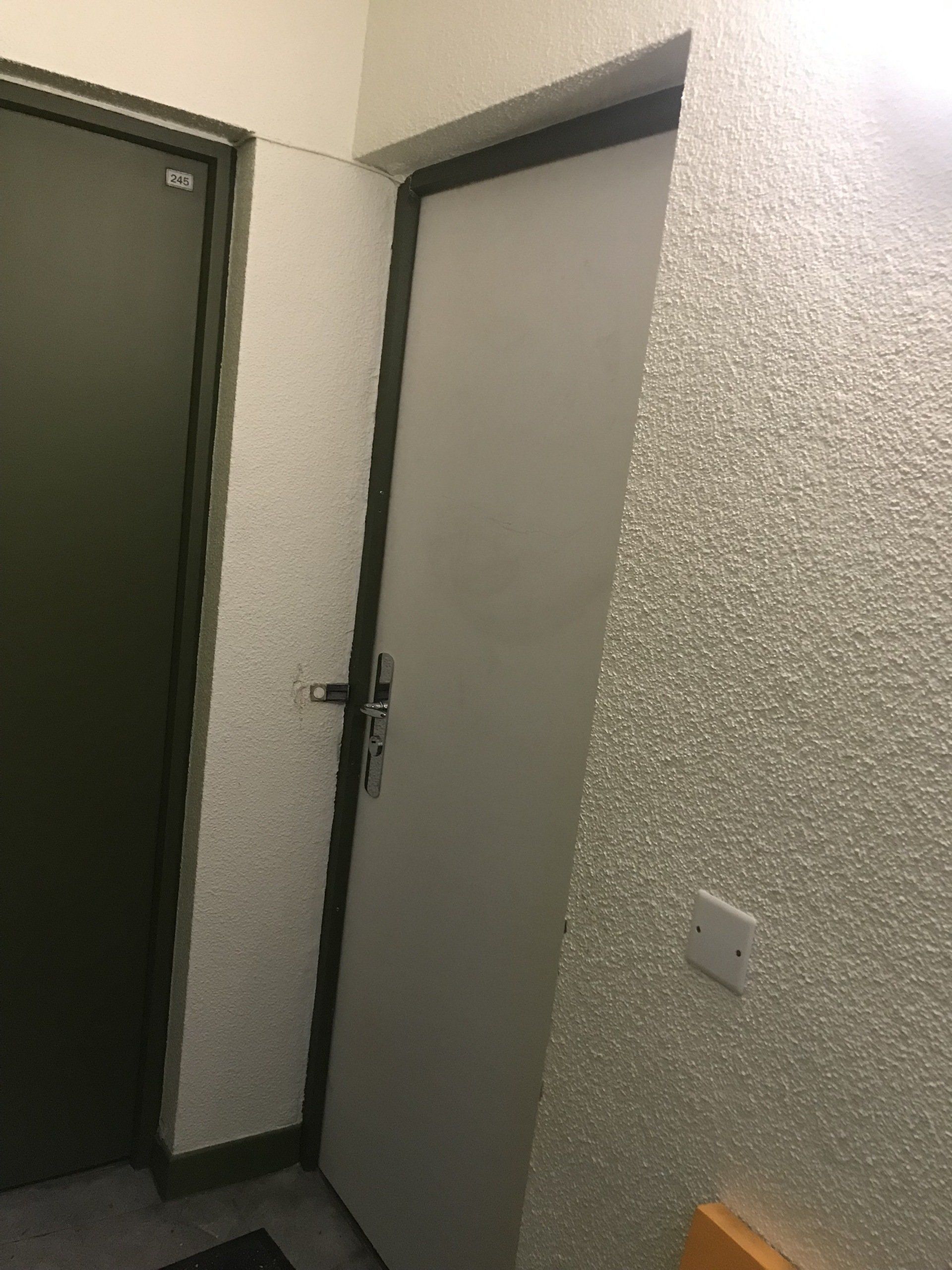 bloc+porte+vue+ext%C3%A9rieure-1920w.jpg Nom: bloc+porte+vue+ext%C3%A9rieure