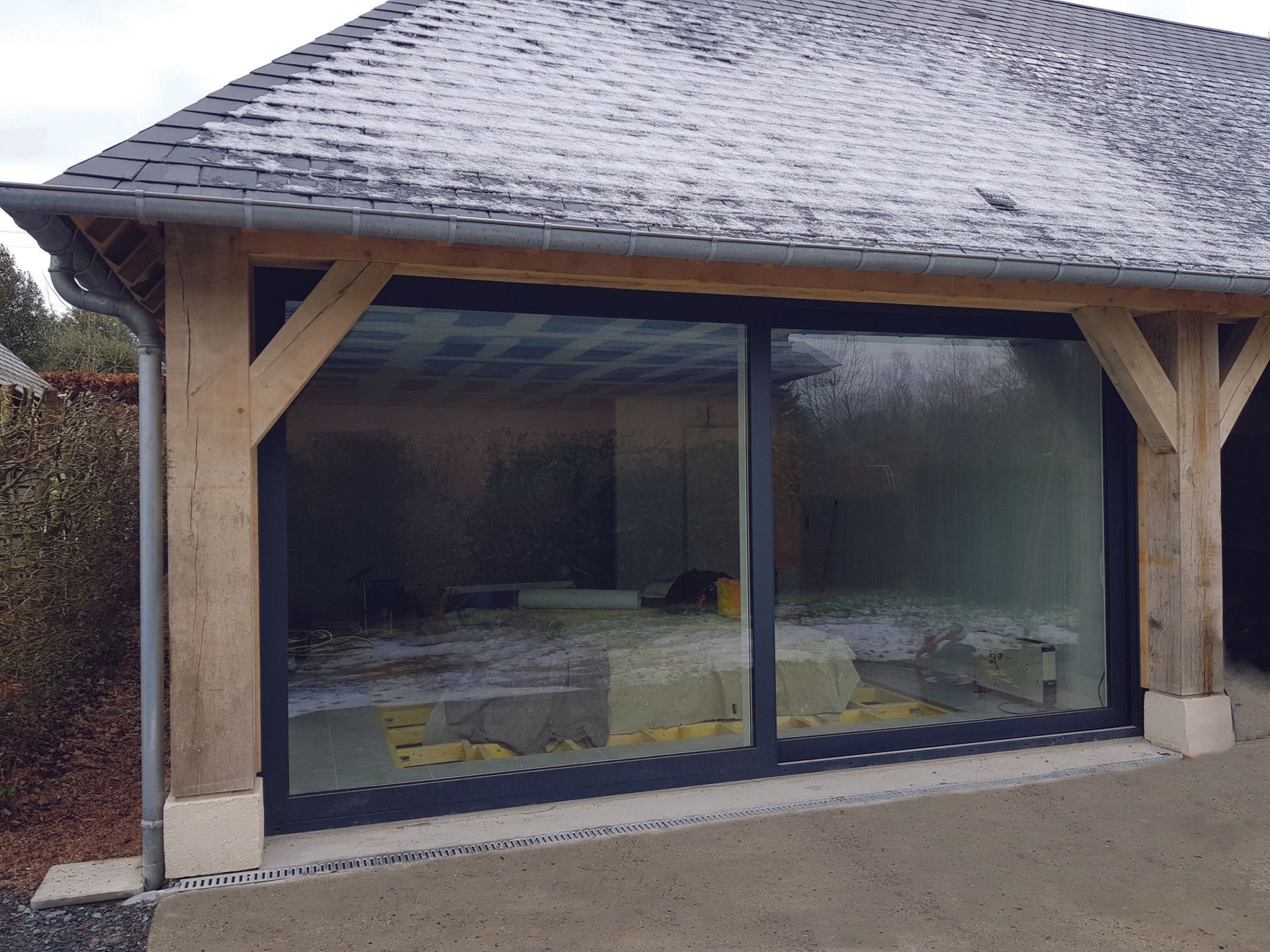 Baie coulissante en aluminium