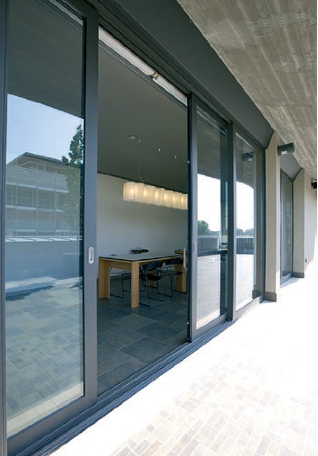 Baie coulissante à levage