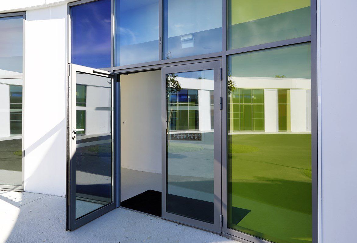 porte battante grand trafic aluminium