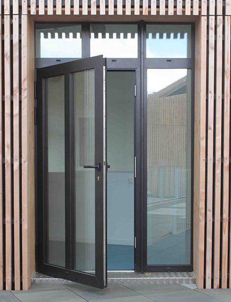 Porte anti-pince-doigts