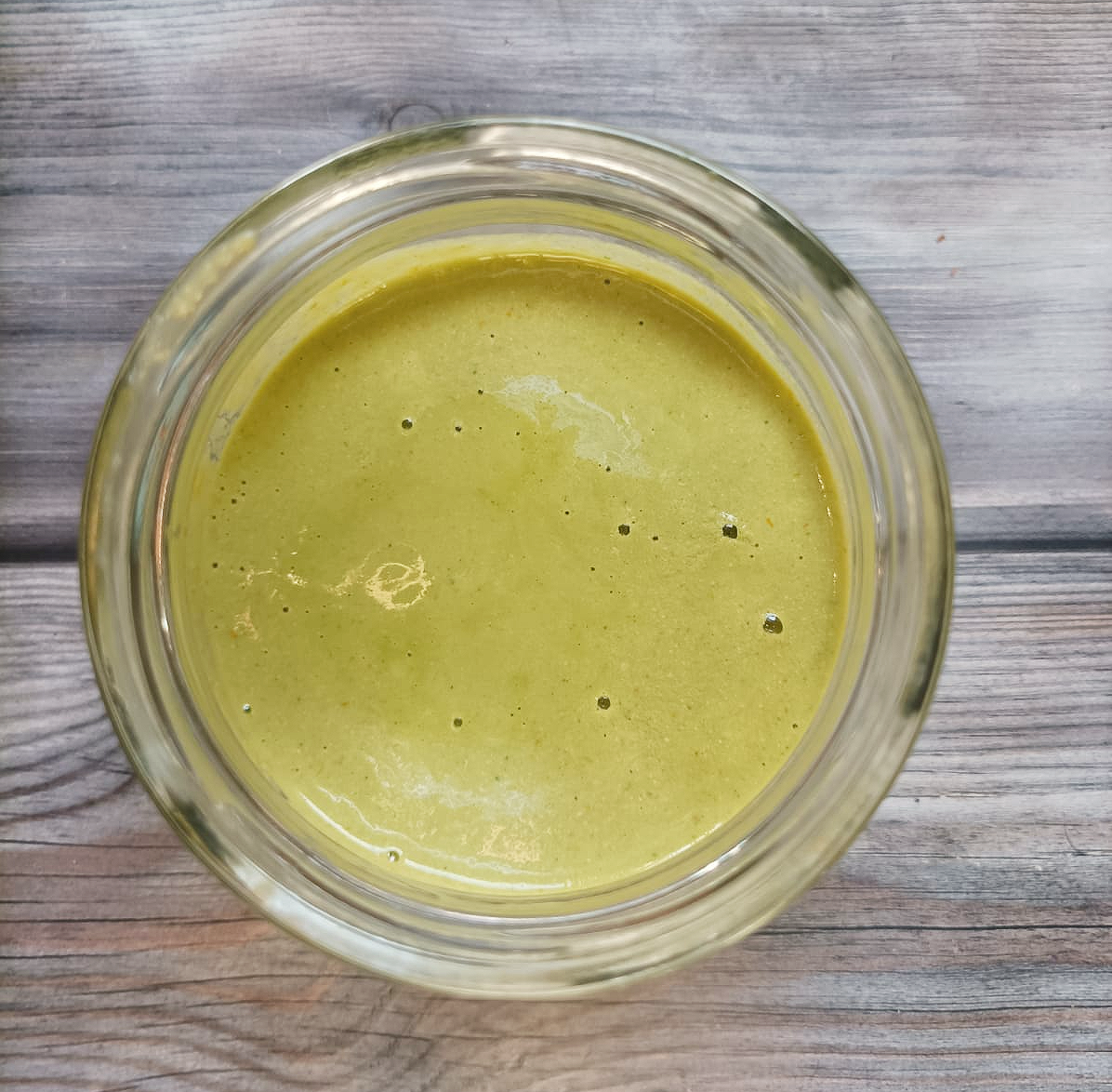 pot of salad green dressing