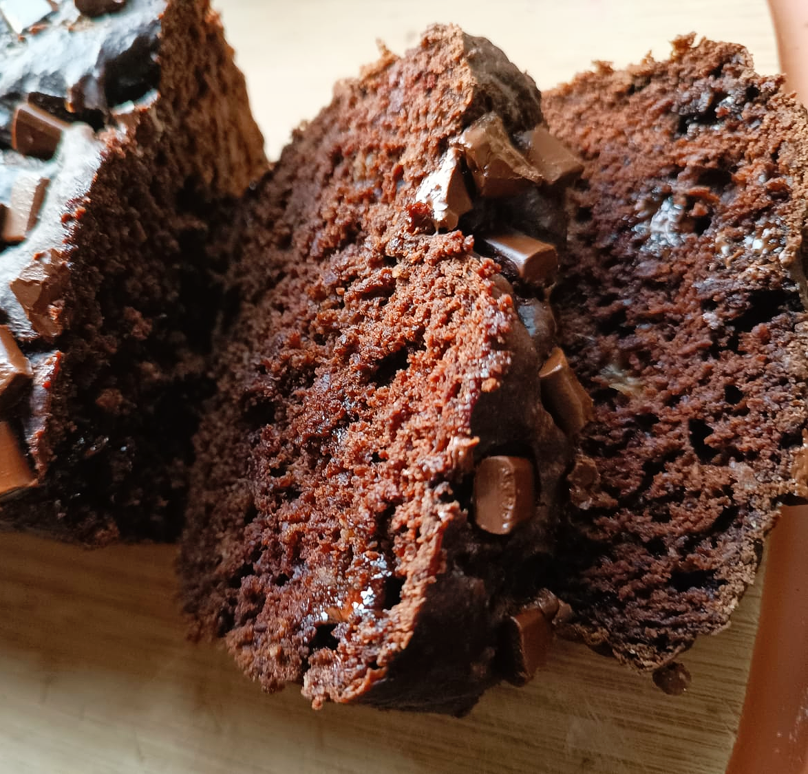 chocolate banana bread with dark chocolate chips