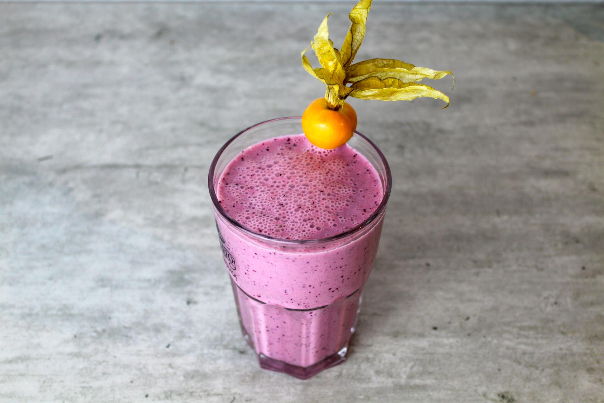 beetroot and berry smoothie