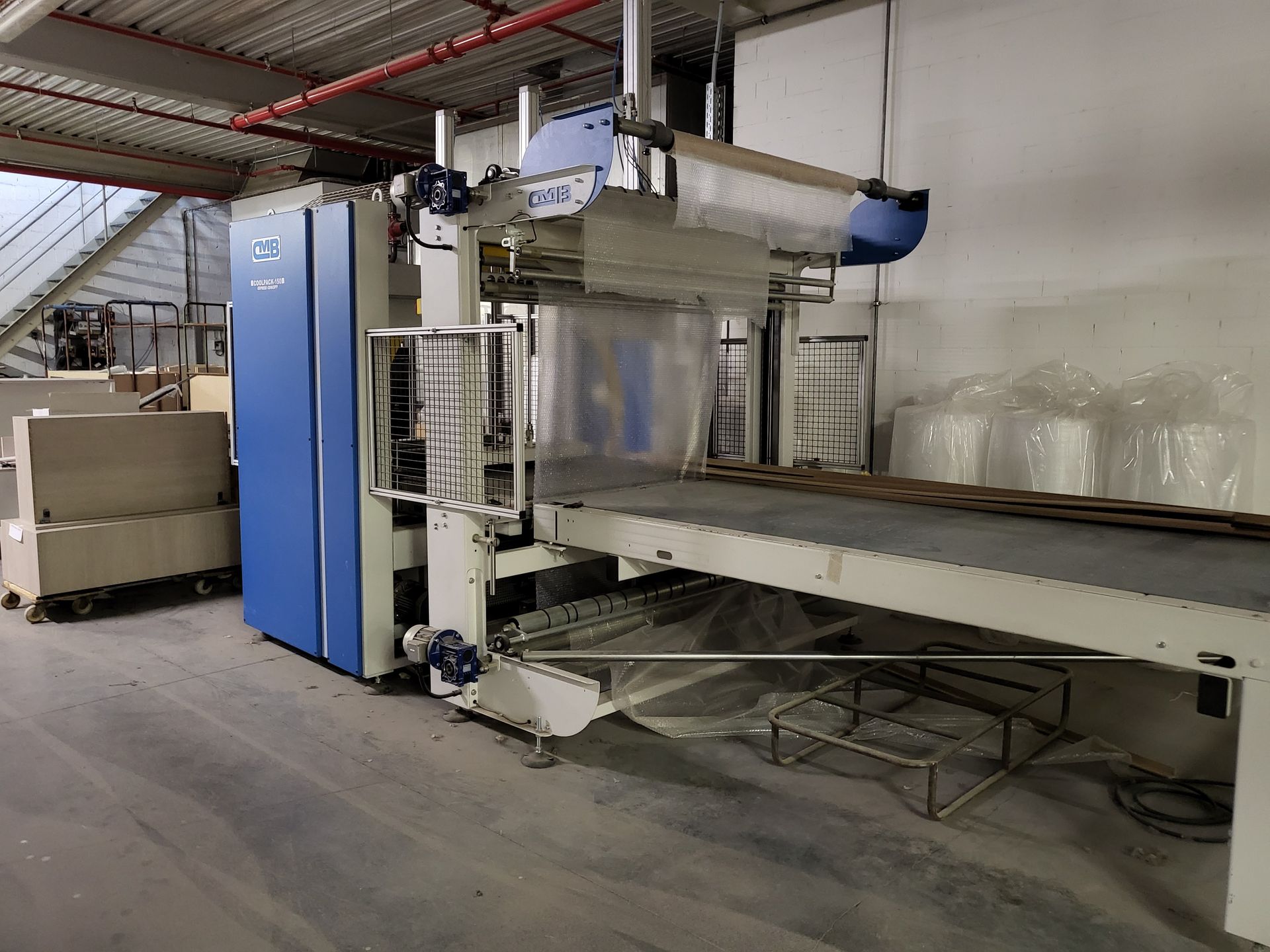 CMB Verpackungsmaschine Wickelmaschine, Verpackung für Kastenmöbel, CMB Wickelmaschine, Langgutwickelmaschine, Stretchfolienwickelmaschine,Verpackungsmaschine, gebrauchte Wickelmaschine