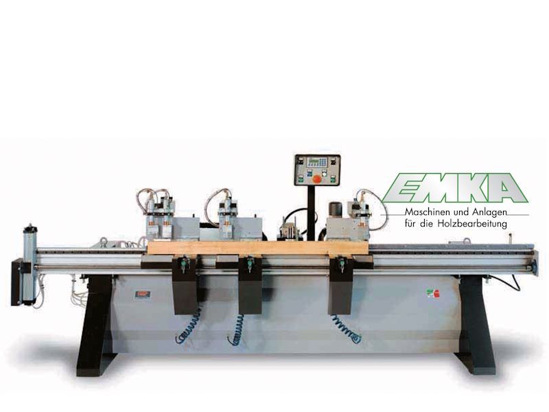 PIZZI MA940 automatischen NC-Leimauftragsmaschinen für die Herstellung von Türen, Fenstern und Fensterläden. PIZZI MA940 automatischen NC-Leimauftragsmaschinen für die Herstellung von Türen, Fenstern und Fensterläden.