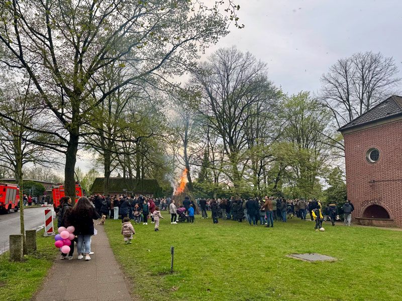 Osterfeuer in Stellingen