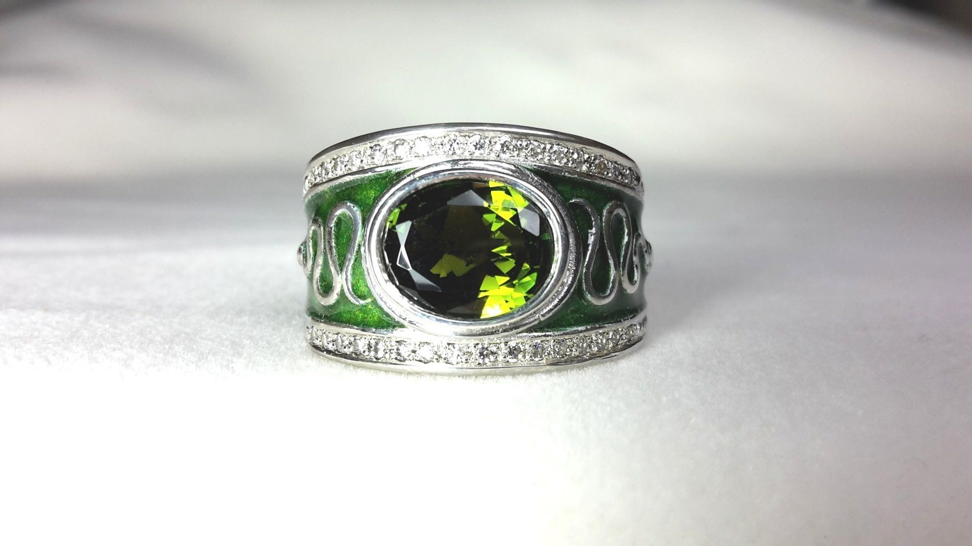 Ring, Schmuck, grüner Topas, grünes Emaille, Circonia