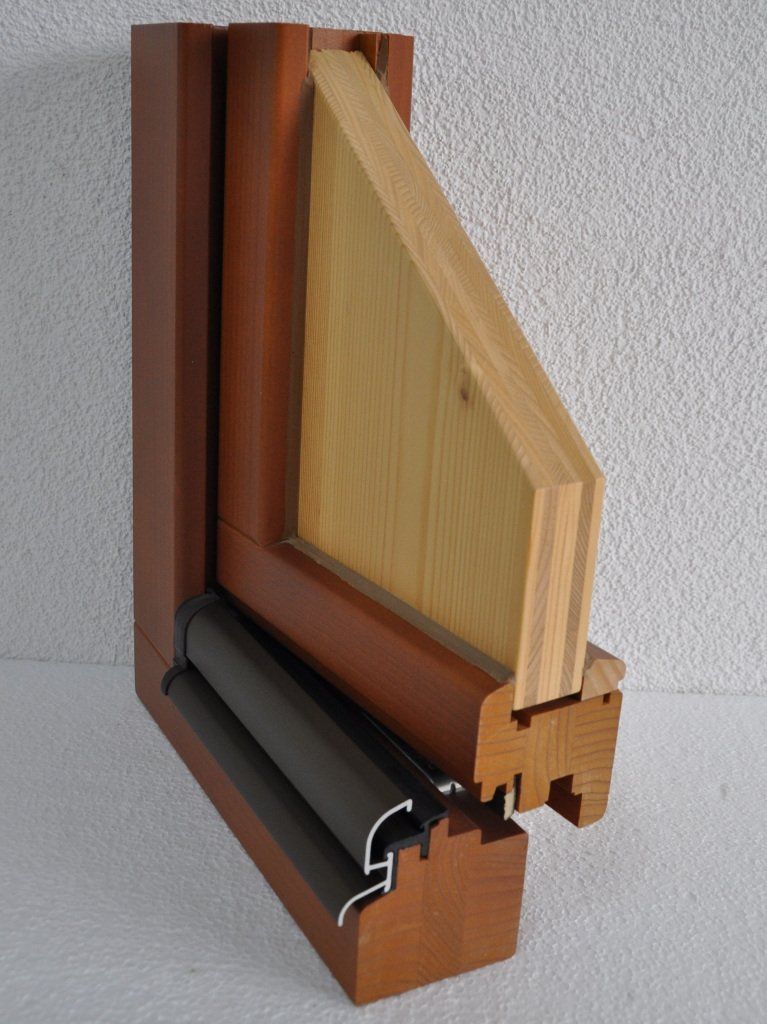 Holzfenster als Energiesparfenster mit Bautiefe 78 mm, Regenschiene in bronze und 3Fachglas
