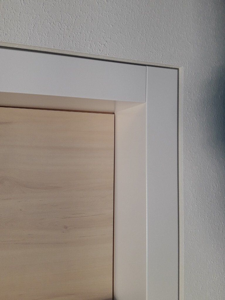 Wandflächenbündige Blockzarge mit Ansicht von Außen