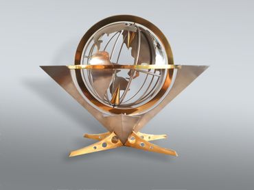 Zierglobus aus Messing poliert und vernickelt Zierglobus