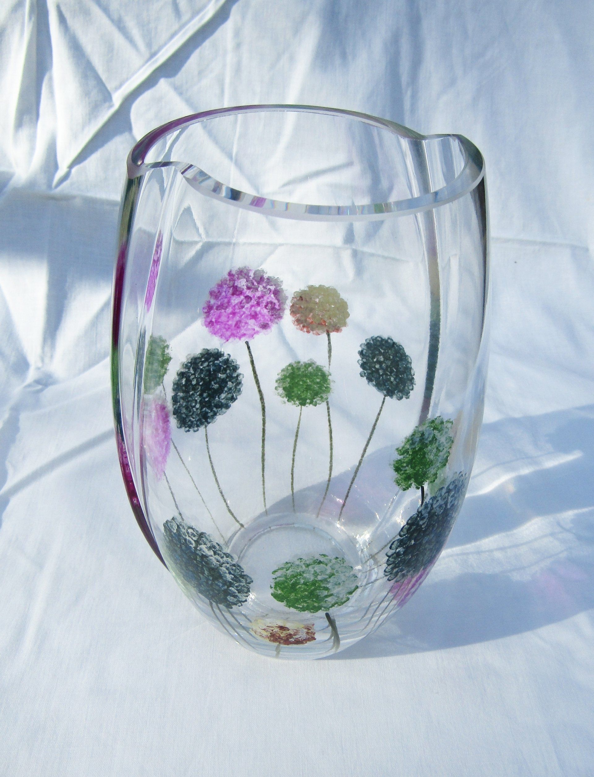 Dahlia Split Egg Vase 2 Dahlia Split Egg Vase 2
