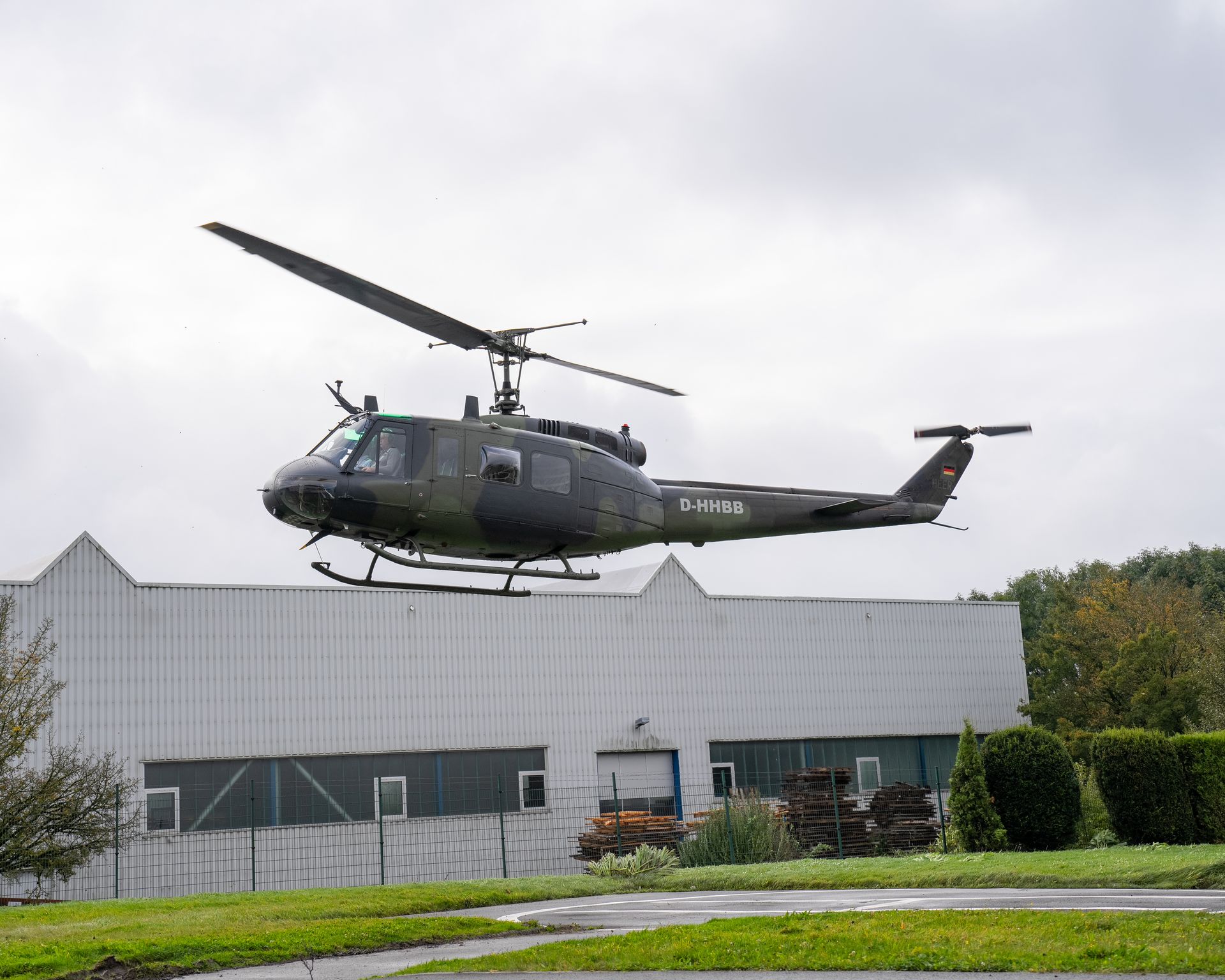 frischkorn_oberflächen_systeme_airservice_hubschrauberlandung1