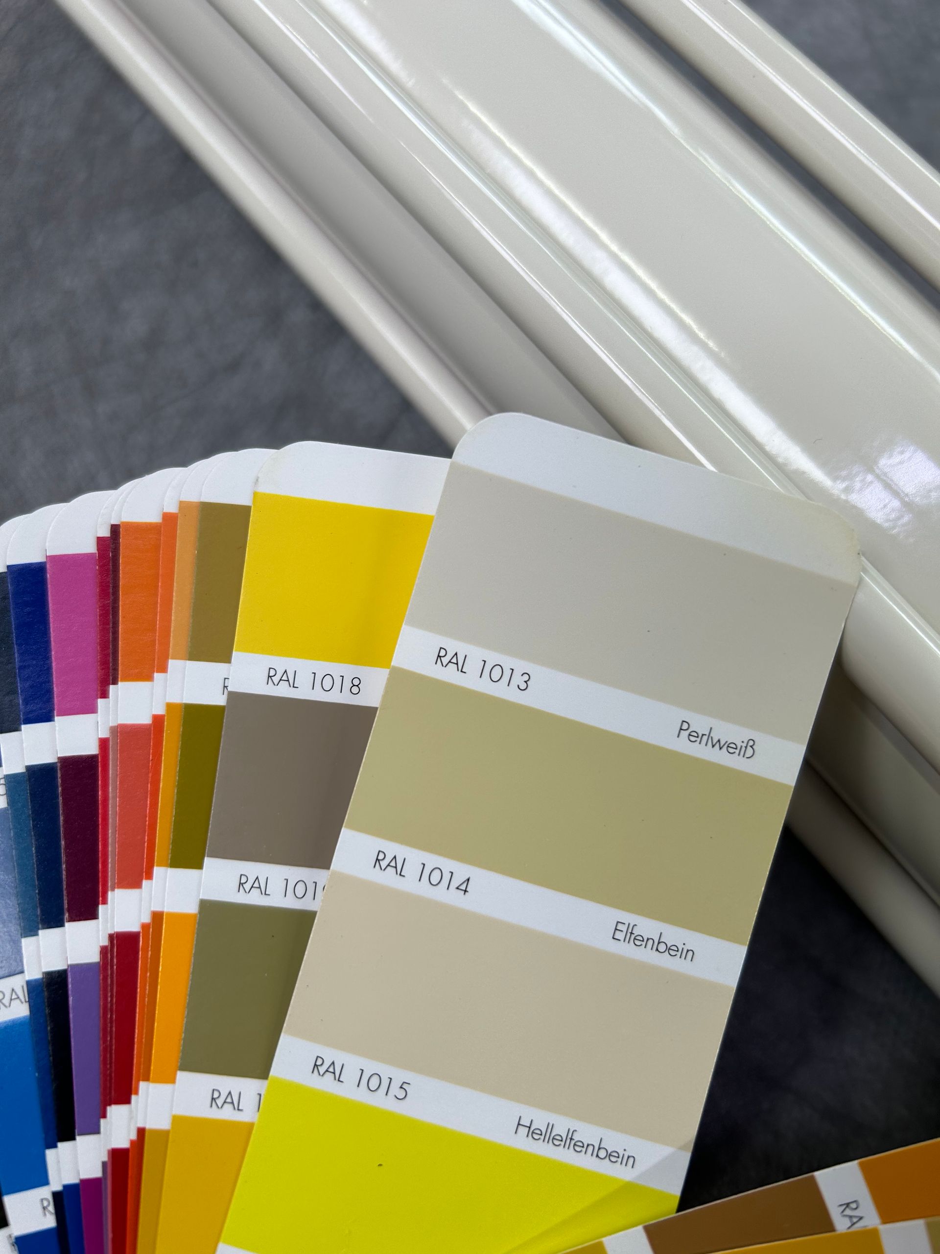 frischkorn_oberflächen_systeme_farbfaecher