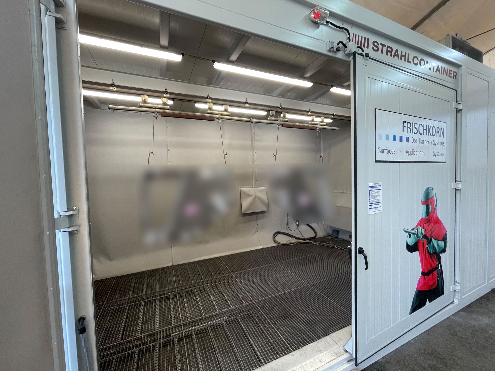 Strahlen Strahlen im Unternehmen Frischkorn Oberflächen + Systeme