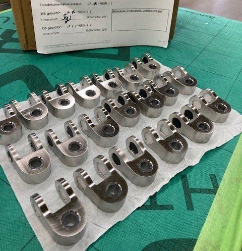 Frischkorn_Oberflächen_und_Systeme_Luftfahrt_Bauteile Frischkorn_Oberflächen_und_Systeme_Luftfahrt_Bauteile