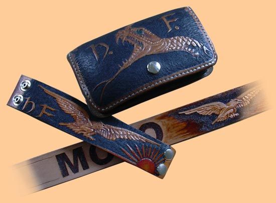 punziertes Outfit Gürtel, Brieftasche und passendes Armband