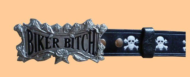 punzierter Damengürtel Gothik-Style Bikerbitch-Schnalle