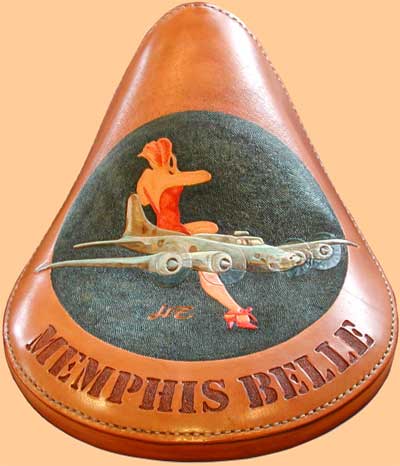 Schwingsattel Classic mit 3D-Punzierung