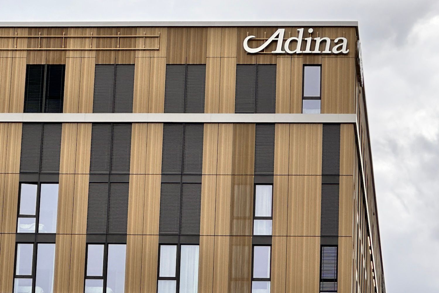 Adina Apartment Hotel Genf / Foto weiser lighting