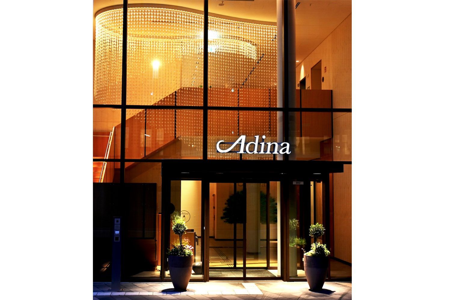 Adina Apartment Hotel Kön Eingang Querformat Foto Manon Weiser