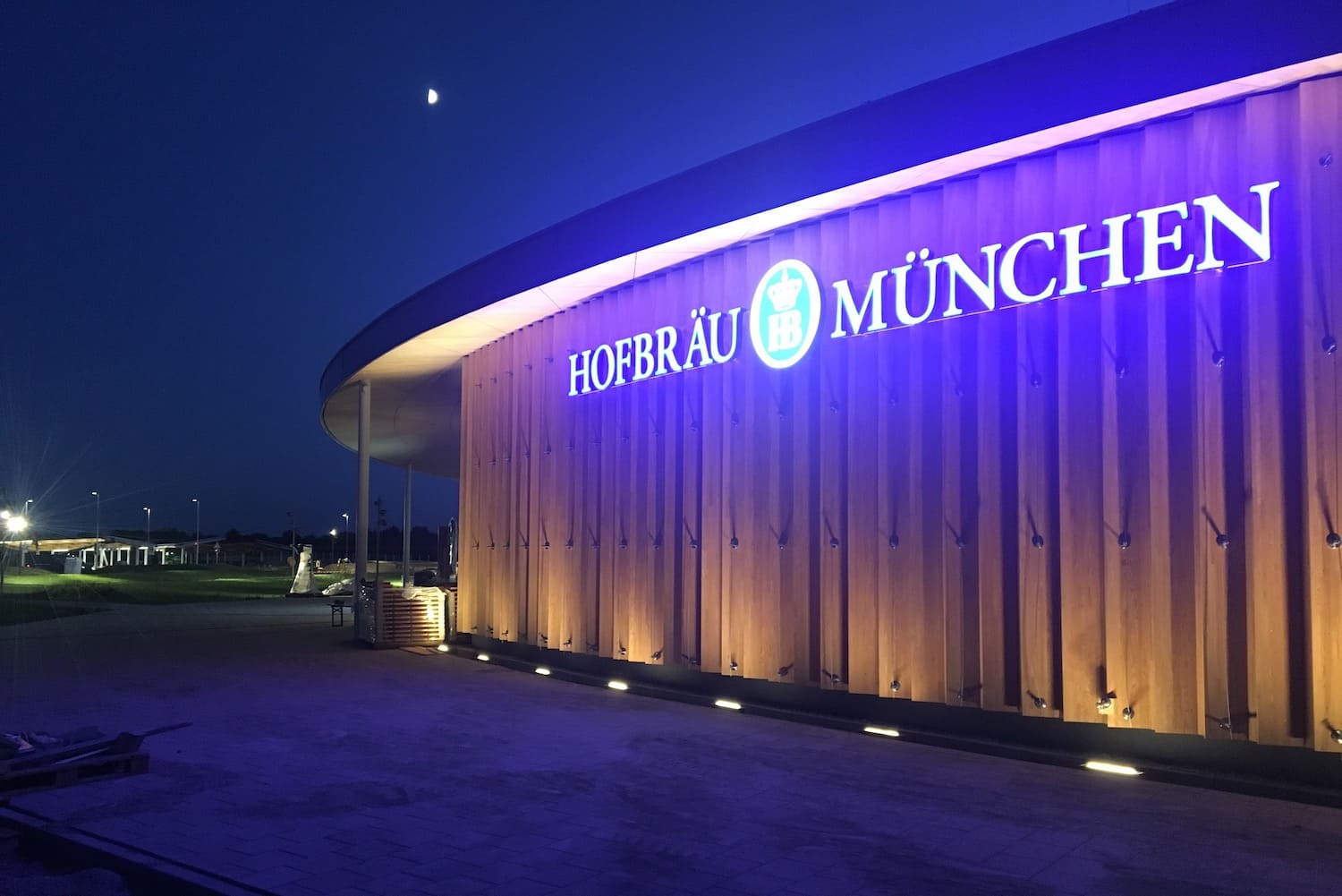 Licht-Schatten-Spiel durch Streiflicht / Foto: Moritz Hillebrand