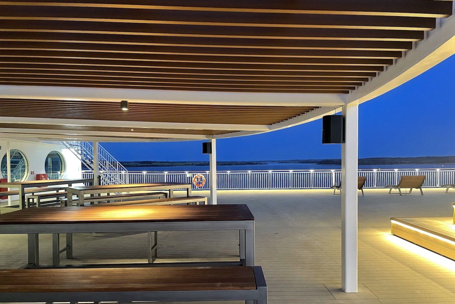 TTLine Green Ship Nils Holgersson Deck IMG_8719 Foto weiser lighting