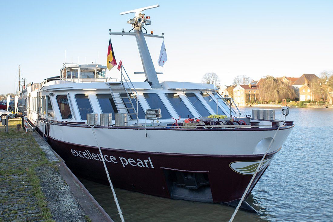 EXCELLENCE PEARL / ENI 7001819 (Leer/Ostfriesland, 19.03.2022) EXCELLENCE PEARL / ENI 7001819 (Leer/Ostfriesland, 19.03.2022)