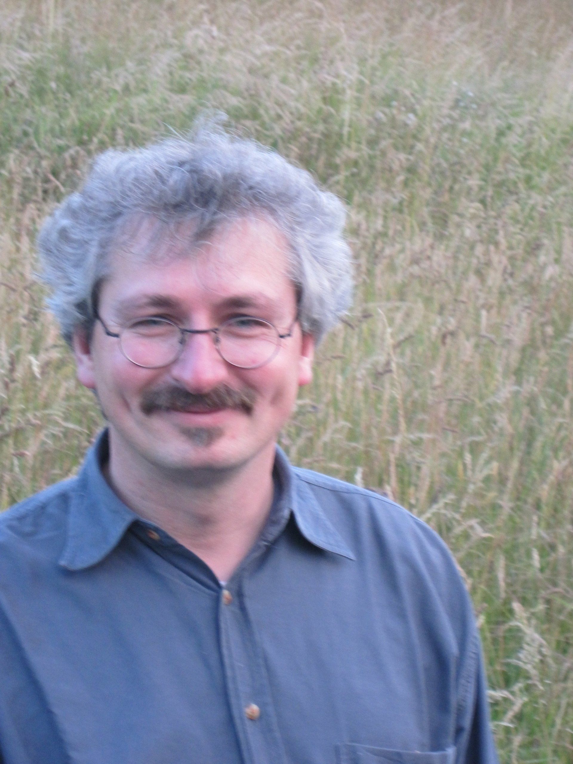 Portrait von Bert Missal, Hintergrund: Kornfeld