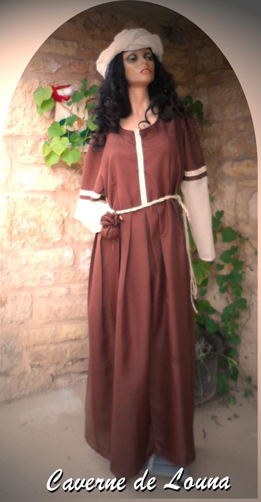 Costume médiéval femme 