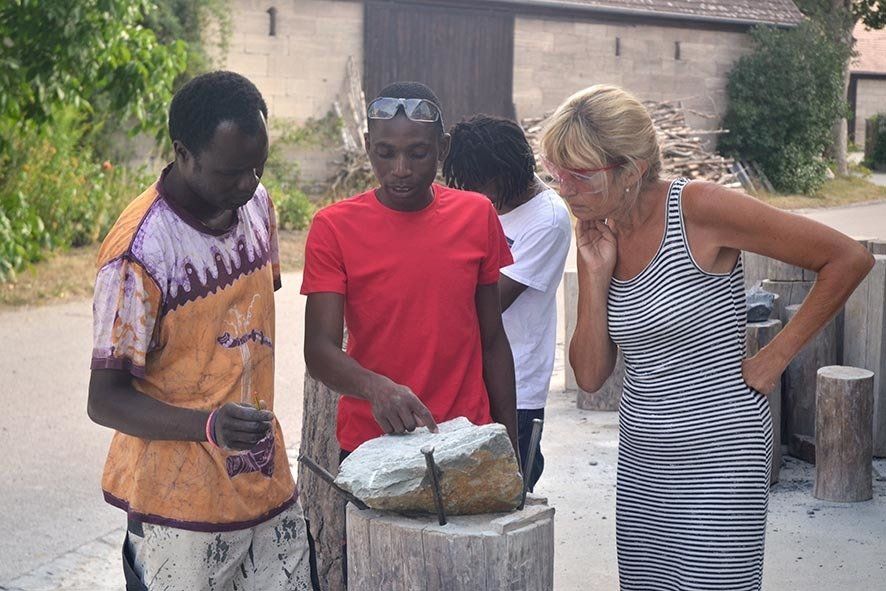 Into Africa Bildhauer Workshop in Wernsbach