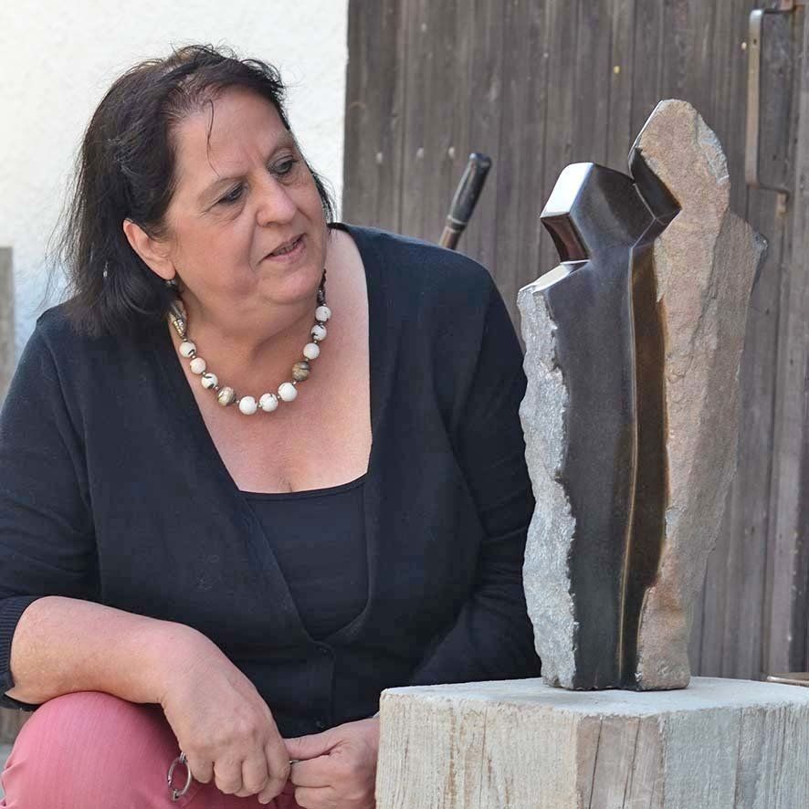 Teilnehmerskulptur Into Africa Bildhauer Workshop in Wernsbach