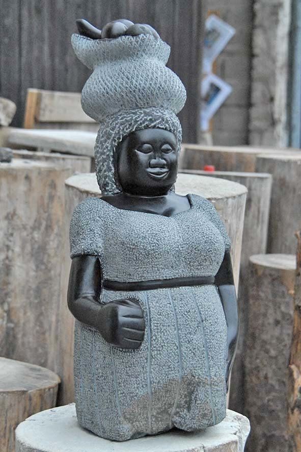 Teilnehmerskulptur Into Africa Bildhauer Workshop in Wernsbach