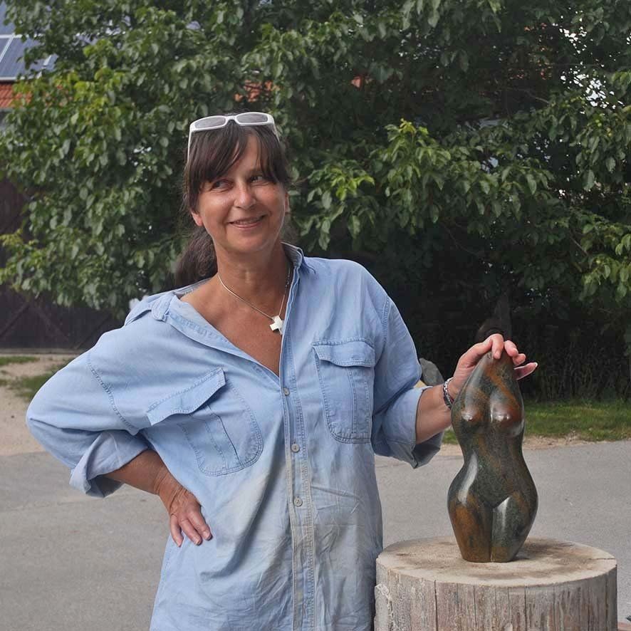 Teilnehmerskulptur Into Africa Bildhauer Workshop in Wernsbach