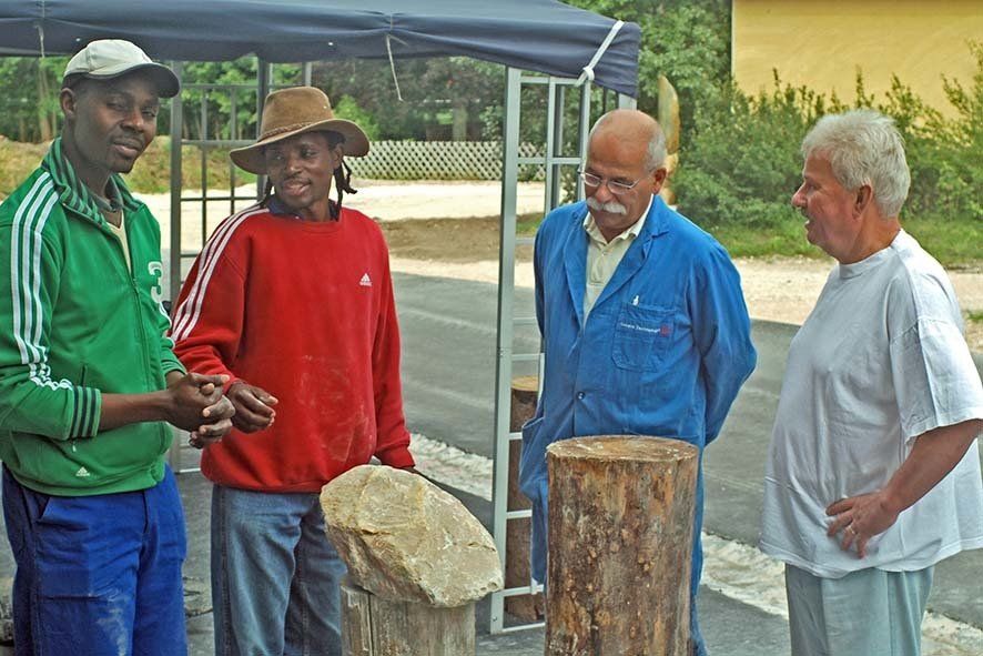 Into Africa Bildhauer Workshop in Wernsbach