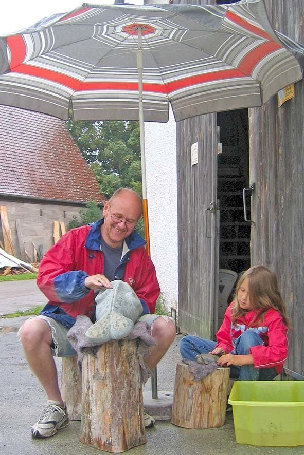 Into Africa Bildhauer Workshop in Wernsbach