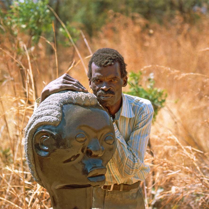 Josia Manzi in Tengenenge Josia Manzi in Tengenenge