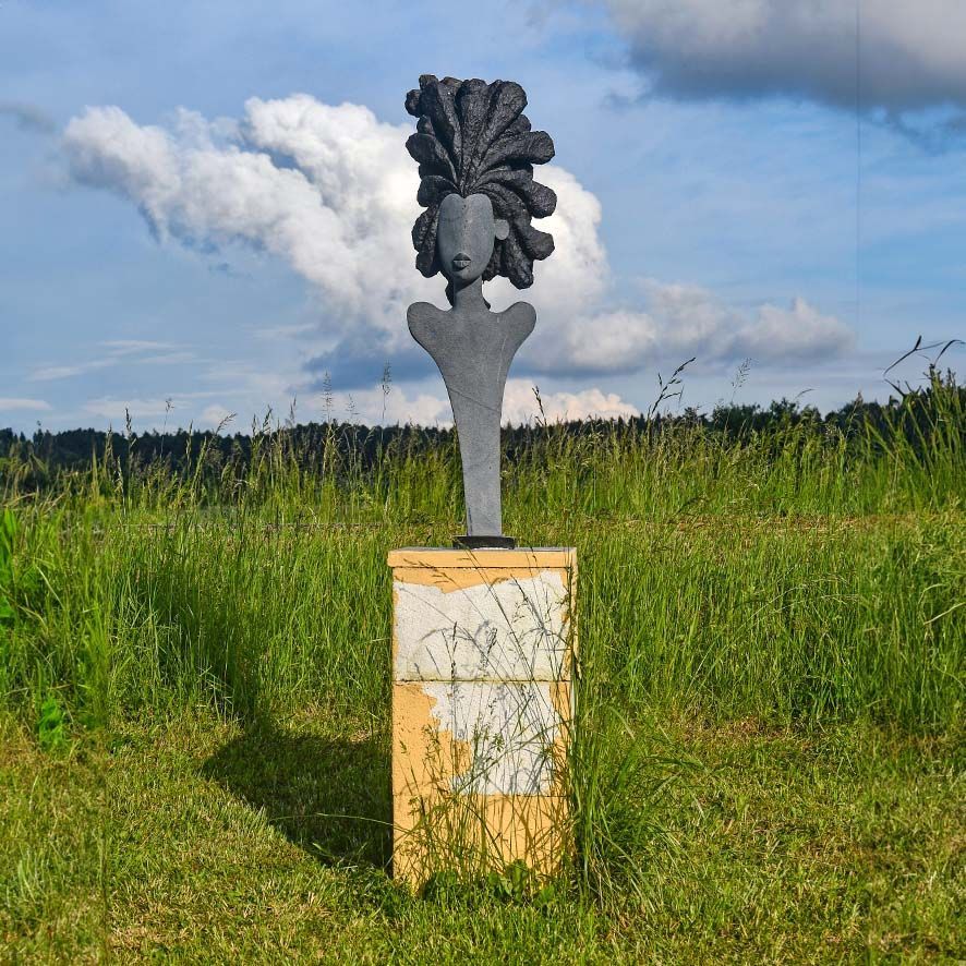 Shona Art von Manuel Mutizwa-Funky Haired Girl