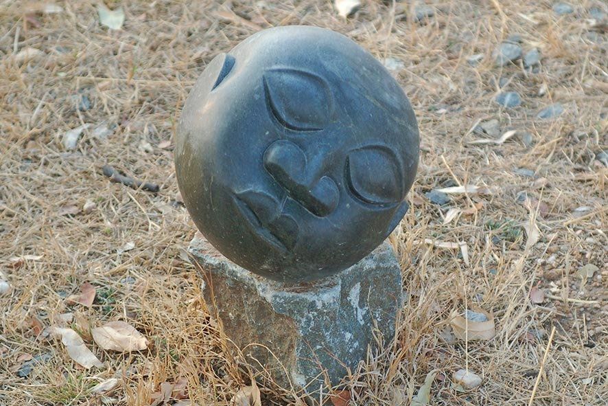 Shona Skulptur von unbekanntem Bildhauer in Mudindo