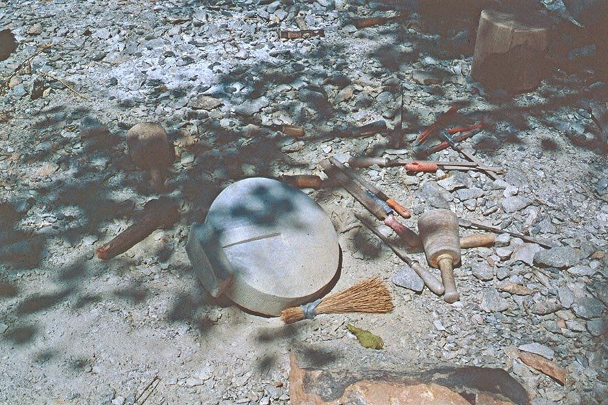 Bildhauerarbeitsplatz im Bildhauerdorf Tengenenge