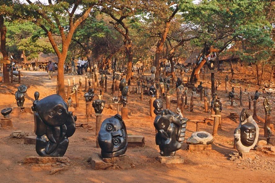 Link zu Motive - Zimbabwe Skulptur heute