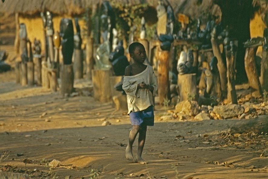 Im Bildhauerdorf Tengenenge