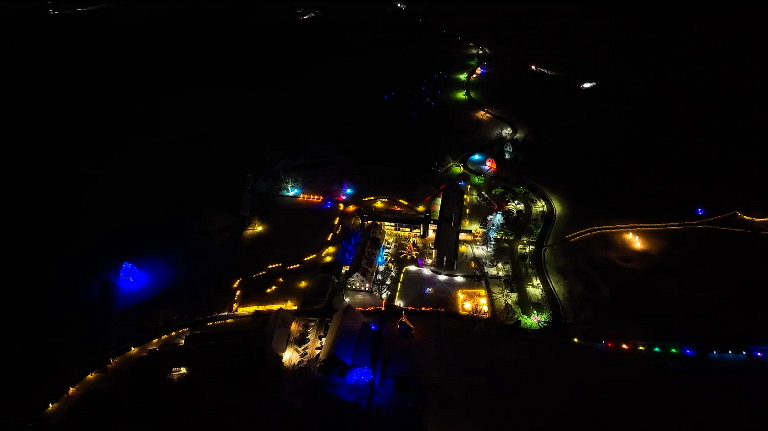 Fürstliches Winterleuchten Bad Waldsee, Wintermarkt, Weihnachtsmarkt, Glühwein, Bratwurst, Steak, Waffeln, Kinderpunsch, Kaffee, Kuchen, hausgemachte Produkte, Natur-Resort Bad Waldsee, Golfen, Golfhotel, Genuss, Romantisches Wochenende, Golfkurse, Oberschwaben, Allgäu, Café-Restaurant Ausblick T-19, Restaurant im Hofgut, Gourmet, Fürstlich, Spezialitäten Restaurant, Kurzurlaub, Sportpark, Natur-Resort, Bodensee, tolle Events, Illumination, Geschenke-Shop, Nikolaus, Weihnachten