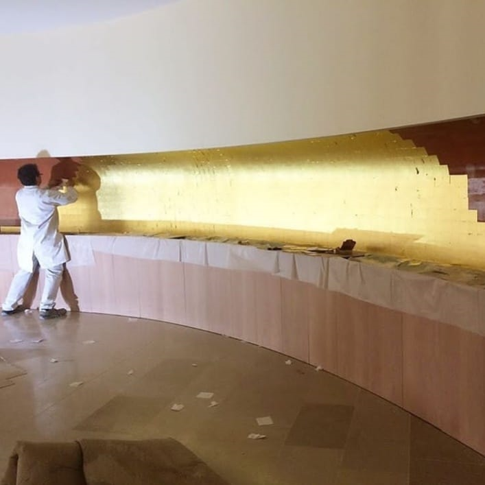 Décor à la feuille d'or (Vignobles Boisset)