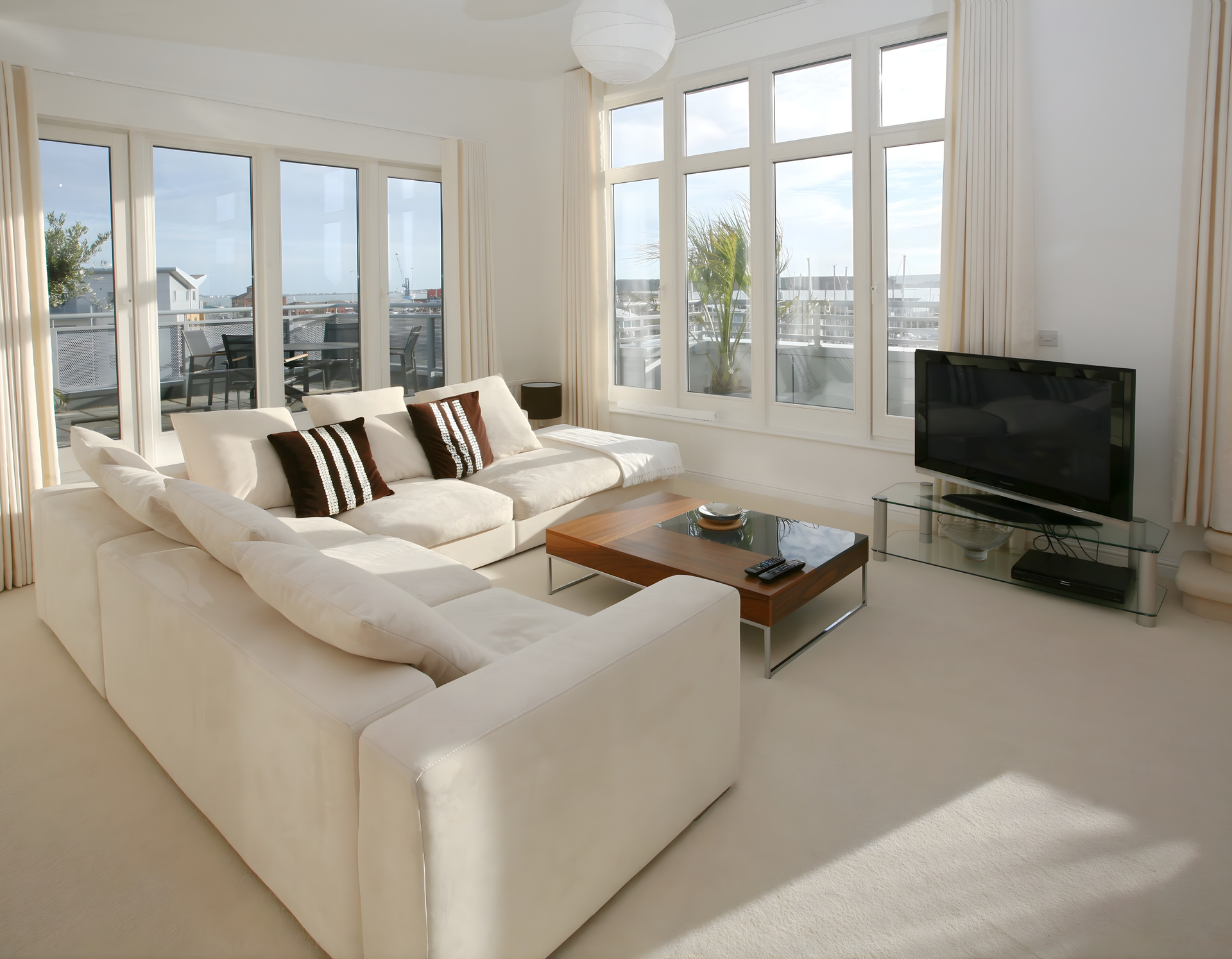 overseas landlords with UK property