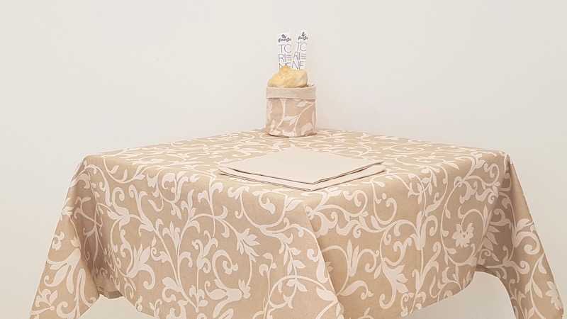 Tovaglie antimacchia 120x120